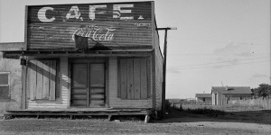 Abandoned cafe in Carey, Texas, Dorothea Lange, 1937